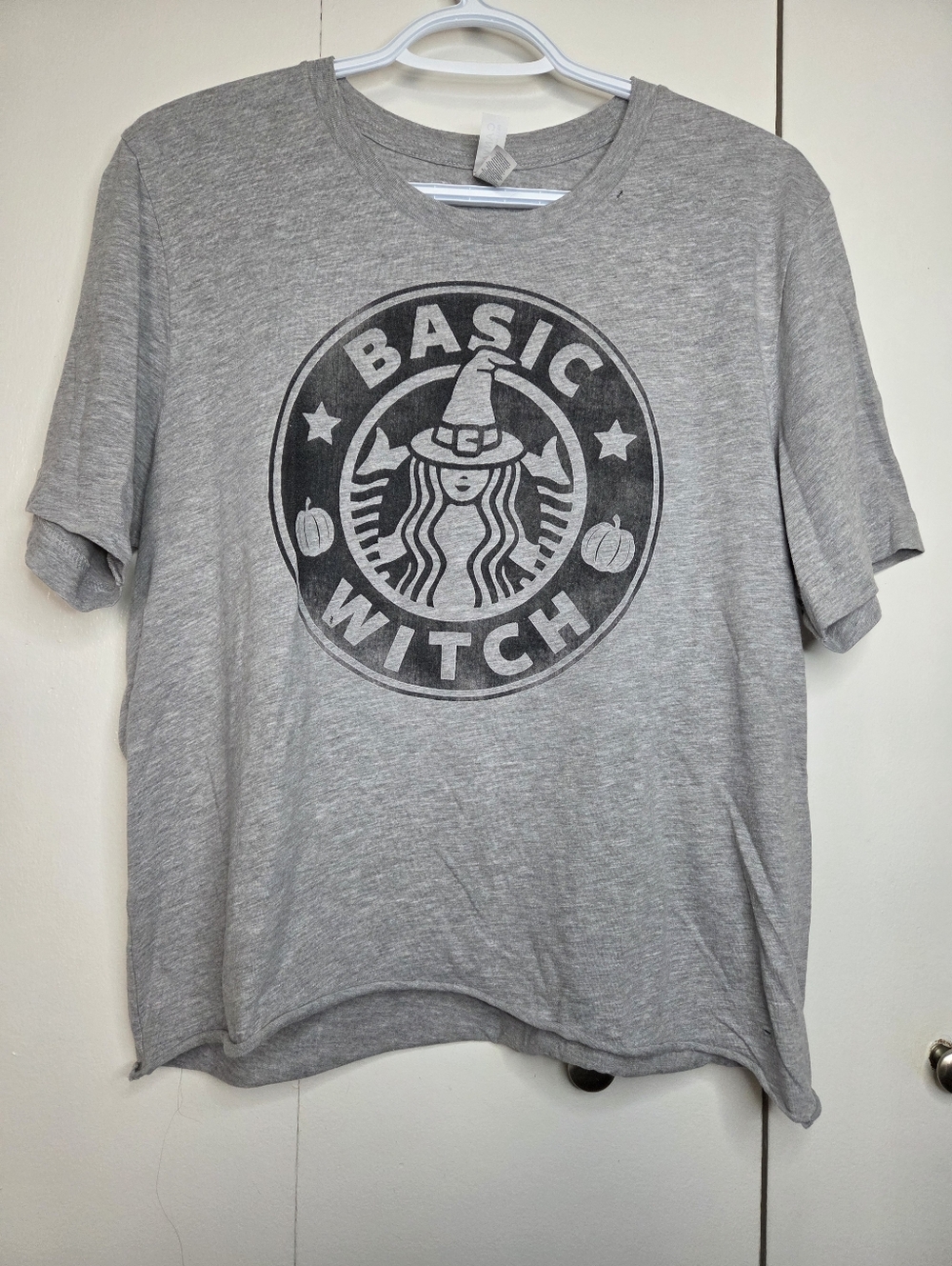 ☀️"Basic Witch" Women's L Bella Canvas Gray Tee Halloween Starbucks Style